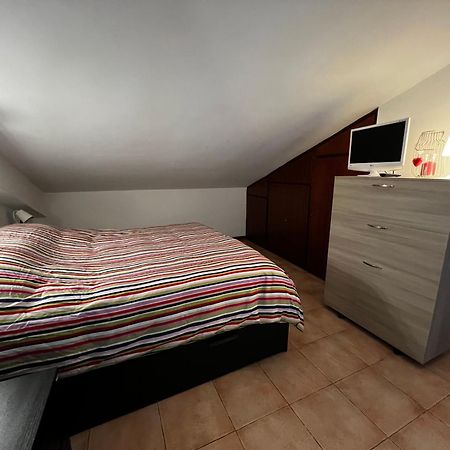 Mansardina A Pochi Passi Da Roma Apartman Morlupo Kültér fotó