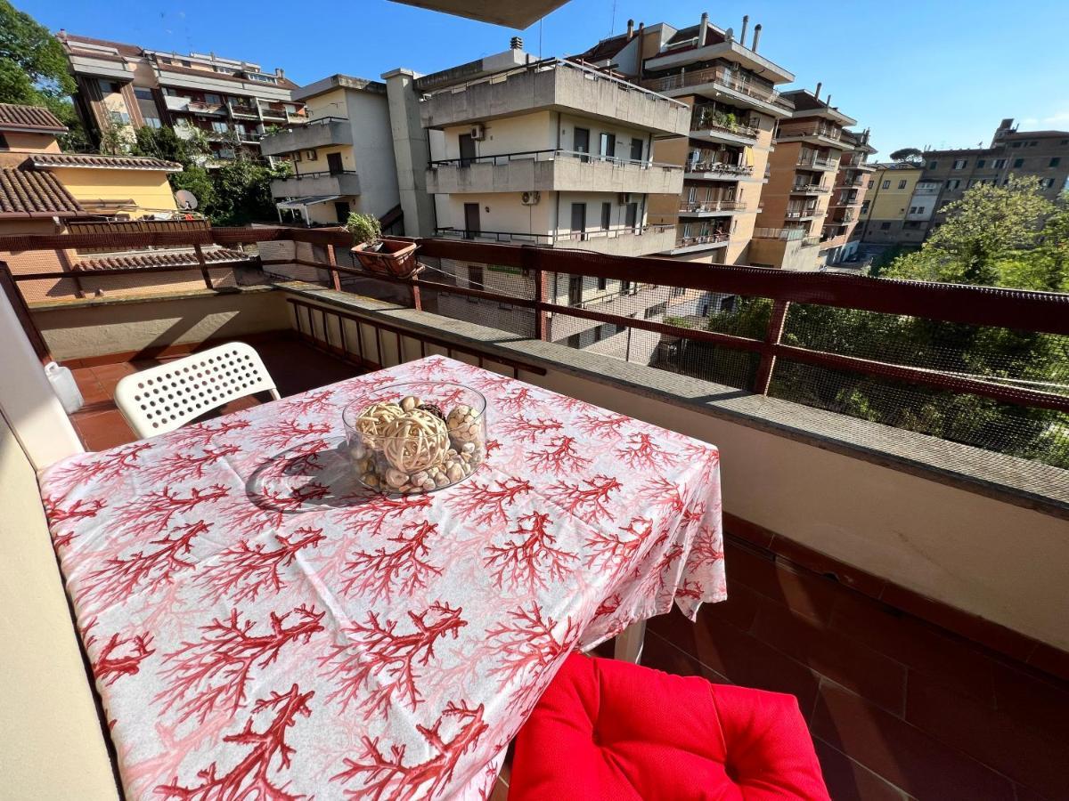 Mansardina A Pochi Passi Da Roma Apartman Morlupo Kültér fotó