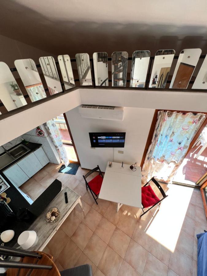 Mansardina A Pochi Passi Da Roma Apartman Morlupo Kültér fotó
